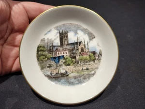 vintage Royal Worcester bone china trinket or pin dish - Picture 1 of 8
