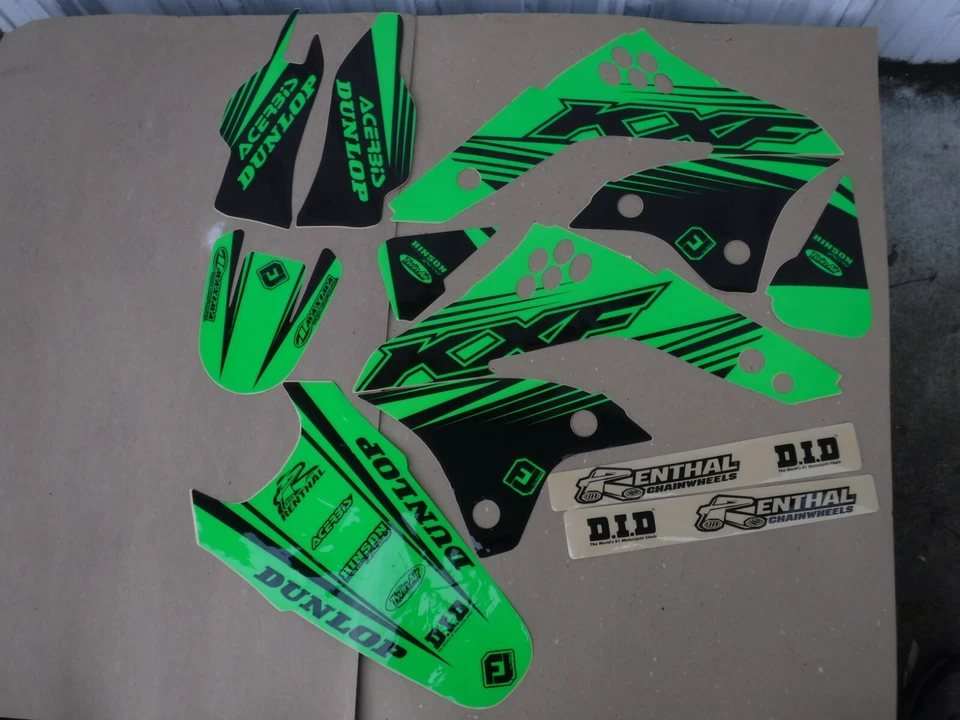 FLU  DESIGNS PTS5 TEAM  KAWASAKI GRAPHICS  KX250F 2006 2007 2008 Foto 1 de 1