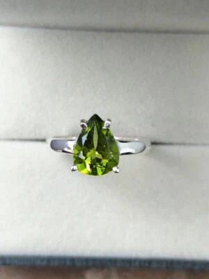 1.73 Ct Peridot Minimalist Solitaire Ring 925 Solid Sterling Silver - Image 1 of 4