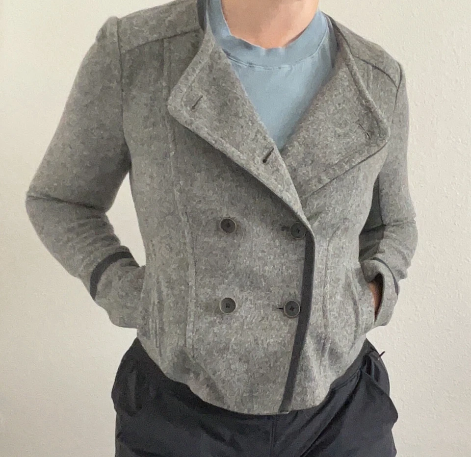 NWOT Ann Taylor Loft Grey Cadet Suit Jacket Size Small Soft & Cuddly Pockets - Image 1 of 4