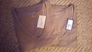 NEW Universal Thread Womens V-Neck T-Shirt Galvanized Gray Size 4X Lot of 2 - Picture 1 of 4