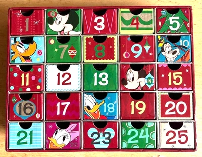 Disney Christmas Advent Calendar 2017 Limited Edition Paper H20×W25cm USED Japan - Image 1 of 3