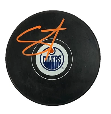 Stuart Skinner Signed Autographed Edmonton Oilers Logo Puck - Image 1 of 2