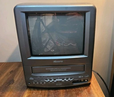 Memorex MVT2090 9” Series A Portable Color Retro Gaming TV VCR Combo VHS Player  - Image 1 of 4