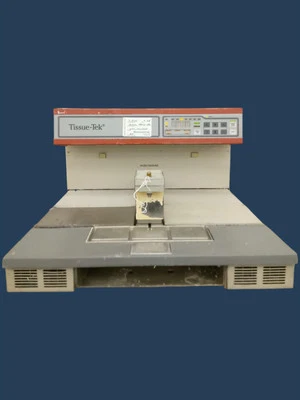 Consola de incrustación de pañuelos Sakura Tissue-Tek 4710 Foto 1 de 4