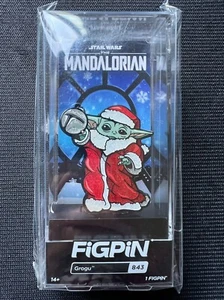 FiGPiN Christmas Grogu 843 The Mandalorian Child Star Wars LE 1000 Glliter - Picture 1 of 1
