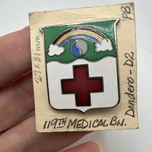 US Army crest DUI DI pb pinback WW2 50th / 119th Medical Battalion med bn Meyer - Picture 1 of 6