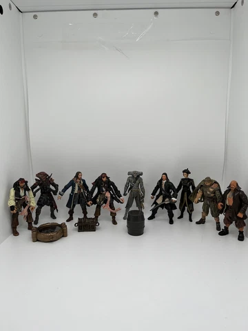 PIRATES OF THE CARIBBEAN ACTION FIGURE LOT OF 9 ZIZZLE Cover