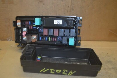 Honda Accord 2013-17 caja de fusibles OEM T2AA0 módulo 530-9A8 Foto 1 de 4