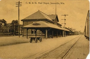 C.M. & St. Paul Depot-Janesville, Wisconsin WI 1908 postal alemana publicada - Imagen 1 de 2