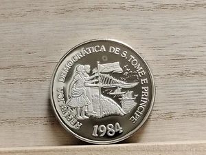 1984 20 Dobras St. Thomas Coin International Games - Picture 1 of 9