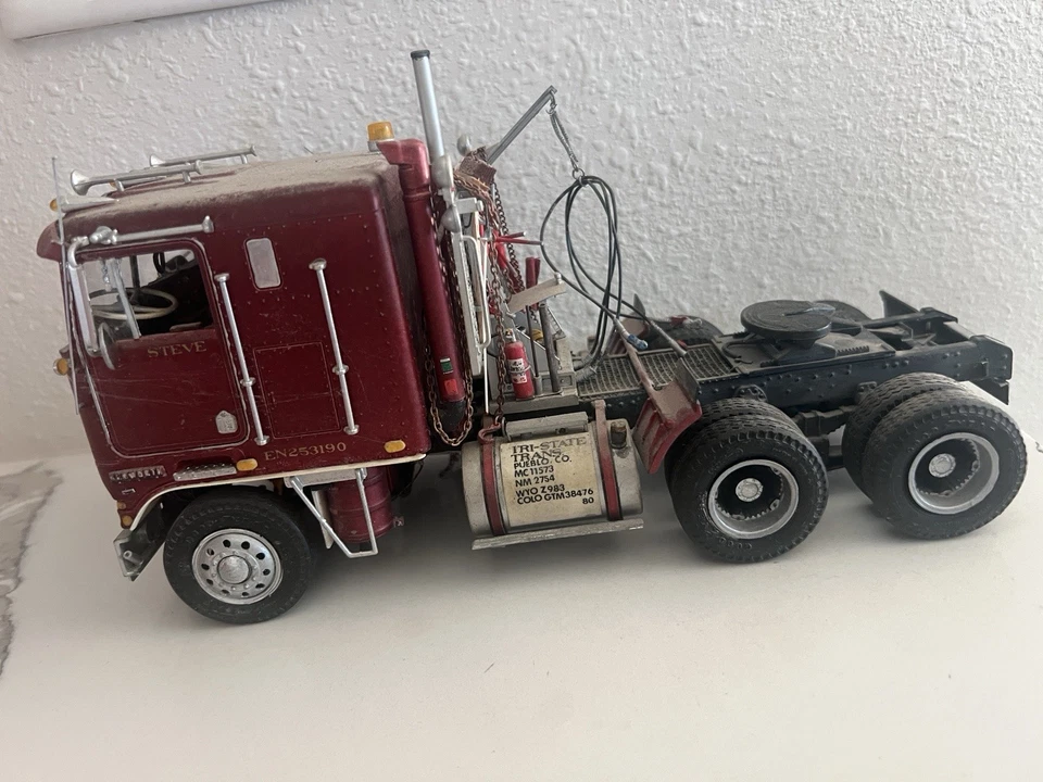 Semi cabina vintage años 70’s u 80’s cuesta construcción muy detallada Foto 1 de 4