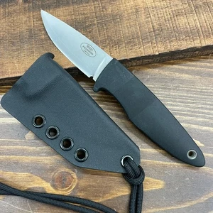 Funda Kydex para cuchillo de hoja fija Fallkniven WM1 - negra con 40" Paracord - Imagen 1 de 5