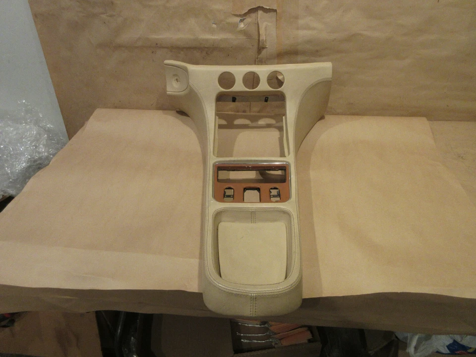 Ferrari 456 M GT/M GTA - Túnel central/Consola - - P/N 65462500 Foto 1 de 4