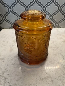 Vtg TIARA INDIANA GLASS Amber Biscuit Candy Jar Canister With Lid 7.5” - Picture 1 of 4