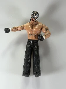 2005 WWE JAKKS PACIFIC REY MYSTERIO MEXICAN WRESTLING FIGURE RUTHLESS AGGRESSION - Picture 1 of 3