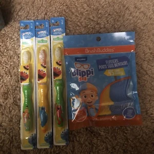 Bundle Of 3 Kids Crest Soft Toothbrushes And Blippi Flossers (45count) - Picture 1 of 5
