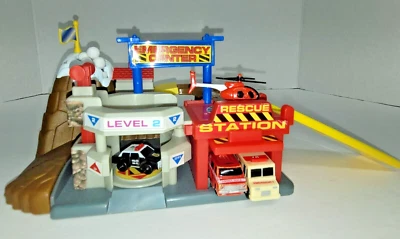 2002 Micro Machines Emergency Center Playset - Image 1 of 4
