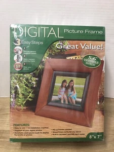 Smartparts SPDPF56E 8"x7" Digital Picture Frame High Resolution 5.6" LCD Display - Picture 1 of 2