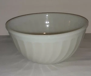 Fire King White Swirl Mixing Bowl 8" Diameter, 4" Deep - Picture 1 of 4