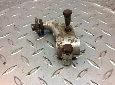 1972 72 Yamaha DS7 250 alavanca de freio direita poleiro - Imagem 1 de 4