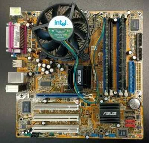ASUS BUNDLE SCHEDA MADRE P5GL-MX rev1.02 w/ CPU INTEL PENTIUM 4 3.0GHz 1GB RAM - Foto 1 di 2