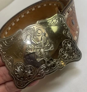 Cintura in pelle western lavorata taglia 36" colore marrone e fibbia ottime condizioni - Foto 1 di 8