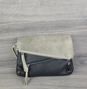 Hammitt Umhängetasche aus Leder kleine Dillon-Handtasche (schwarz zinngrau) - Bild 1 von 9