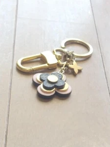 Louis Vuitton Porte Cle LV Monogram Flower Key Ring Keychain Charm M63085 Used - Picture 1 of 9