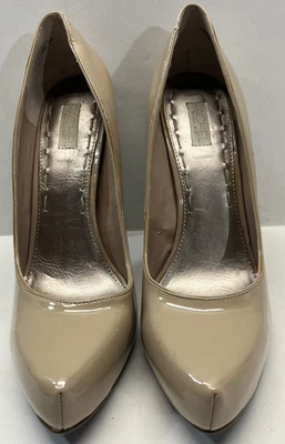 Zapatos de mujer Rachel Roy talla 9,5 beige nude tacón de aguja charol Foto 1 de 4