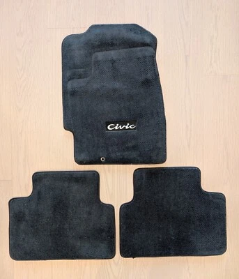 Alfombrillas Honda Civic EG 92-95 escotilla OEM raras como nuevas - falta el lado del pasajero Foto 1 de 4