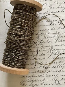 3 yd Vintage/Antico Francese Oro Scuro Metallizzato Beadette Corda Bordo 1/16" - Foto 1 di 1