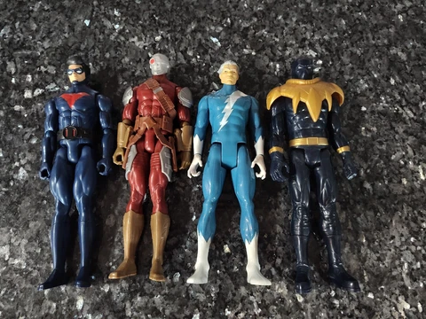 Robin Deadshot Quicksilver Black Panther DC Comics Marvel 12 Inch Figure Lot Cover