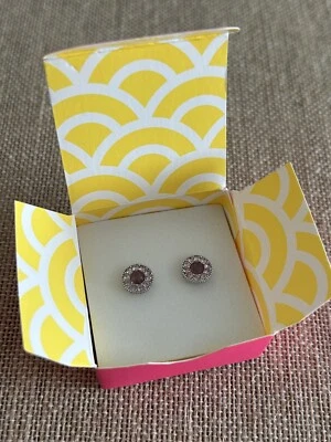 Origami Owl ER3024 Plata Vintage Tachuela con Ciclamen Ópalo Swarovski Pendientes "NUEVO EN CAJA" Foto 1 de 4