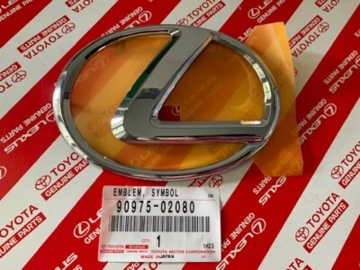 GENUINE LEXUS 2006-2015 IS250 IS350 FRONT EMBLEM W/O DISTANCE SENSOR 90975-02080 - Image 1 of 4