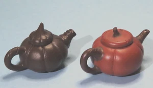 Vintage Chinese 20th Century Pair of Miniature Yixing Pottery Gourd Teapots - Picture 1 of 7