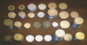 SPAIN Lot of Two Hundred Seventy-Seven (274) Pesetas & Centimos; Pre-Euro Cash! - Picture 1 of 2