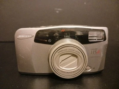 Cámara fotográfica compacta Samsumg AF delgada 115A zoom 35 mm - Panorámica y macro - Probada Foto 1 de 4