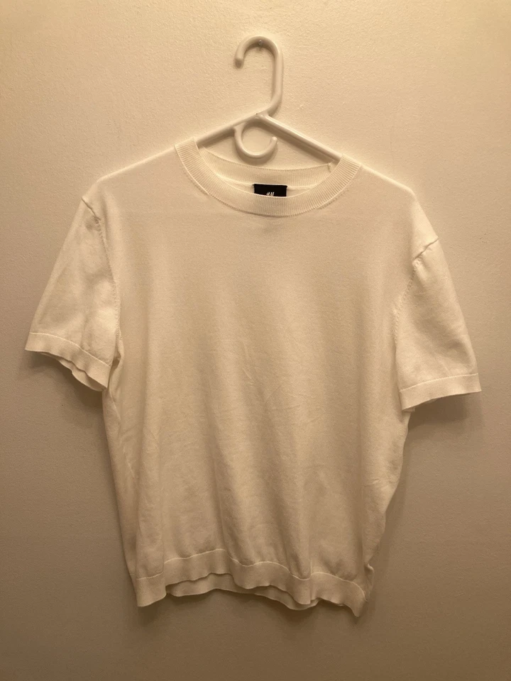 Camiseta blanca de manga corta para hombre H&M calce ajustado mediana Foto 1 de 3
