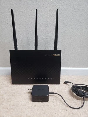 ASUS AC1900 1300 Mbps 4-Port 10-Megabit Wireless AC Router (RT-AC68P) - Image 1 of 3