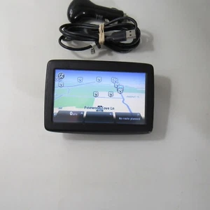 TomTom Start 25, 5" GPS-2025-U.S. ,CANADA,MEXICO- LIFETIME MAPS - Picture 1 of 16