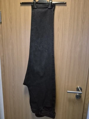 JEANS GR.48 Schwarz kaum getragen - Bild 1 von 4