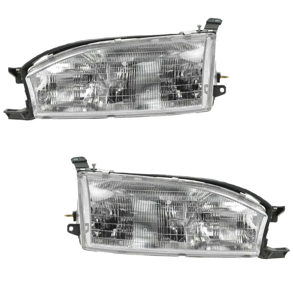 Headlight Assembly Set Driver & Passenger Side Fits 1992-1994 Toyota Camry - Image 1 of 4
