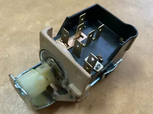 RECOED HOLDEN 8PIN HEAD LIGHT SWITCH HR HK HT HG MONARO LC LJ TORANA HEADLIGHT - Foto 1 di 6