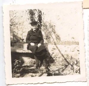 Vieille femme âgée assise - photo ancienne amateur an. 1940 - Picture 1 of 1