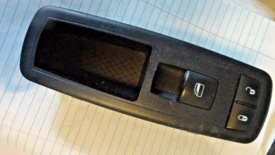 08 09 2008 2009 Dodge Nitro Passenger Window Control Switch PN 68029178AA Foto 1 de 4