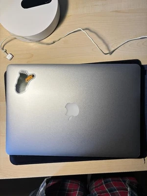 Apple MacBook Pro 15,4" (mid 2015) - Immagine 1 di 4
