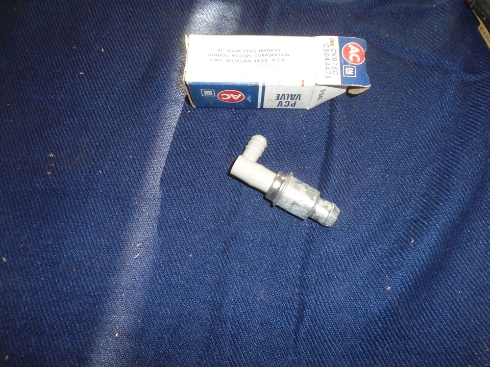 Piezas de aire acondicionado válvula PCV CV878C 25043471 Buick Century Electra 98 Cutlass Ciera Foto 1 de 1