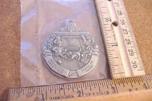 ~SEASON'S GREETINGS~1995~TASTE OF HOME~"PEWTER" ORNAMENT~ - Picture 1 of 2