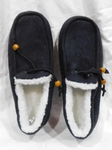 NWOT - Ms. Unbranded Sherpa Lined Slip-On Slippers - Black - Sz M - Picture 1 of 1